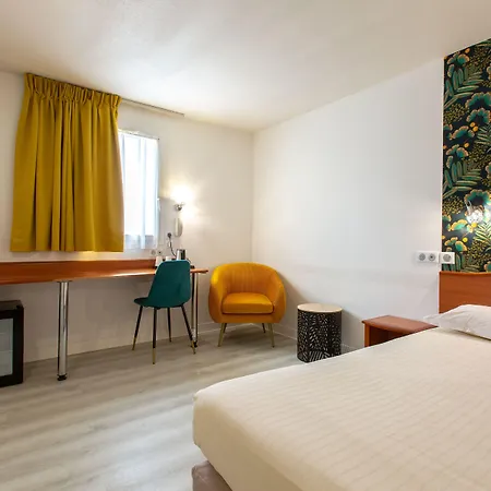 ホテル Deltour Le Puy En Velay 3*