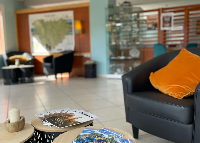 Deltour Le Puy En Velay 3* Brives-Charensac