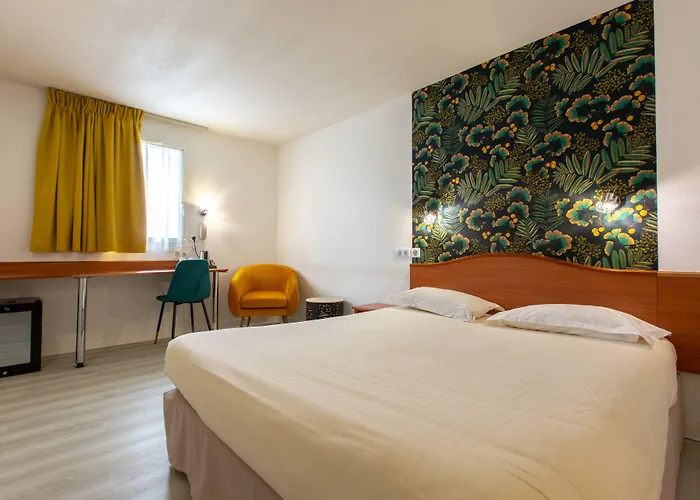 Hotel Deltour Le Puy En Velay 3*